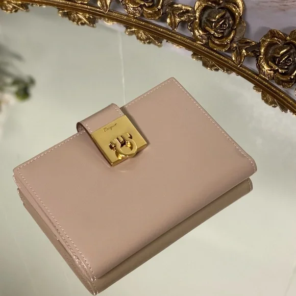 Gorgeous Salvatore Ferragamo wallet